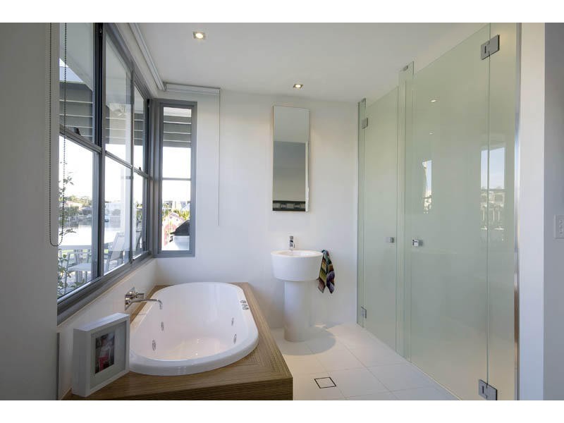 contemporary style bathroom