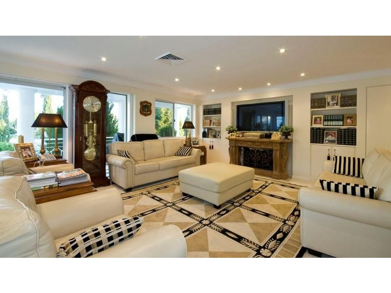 classic style living room