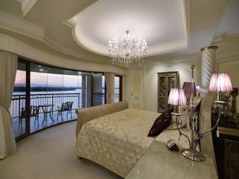 contemporary style bedroom