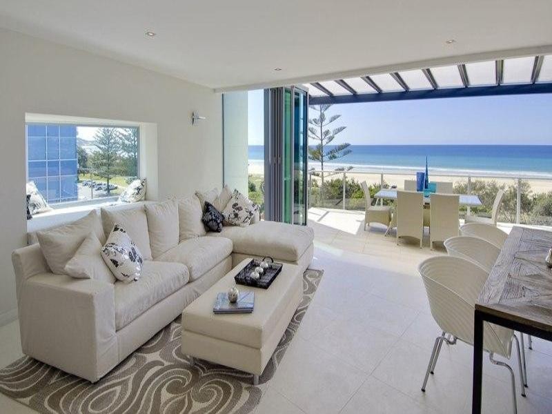 contemporary style living room