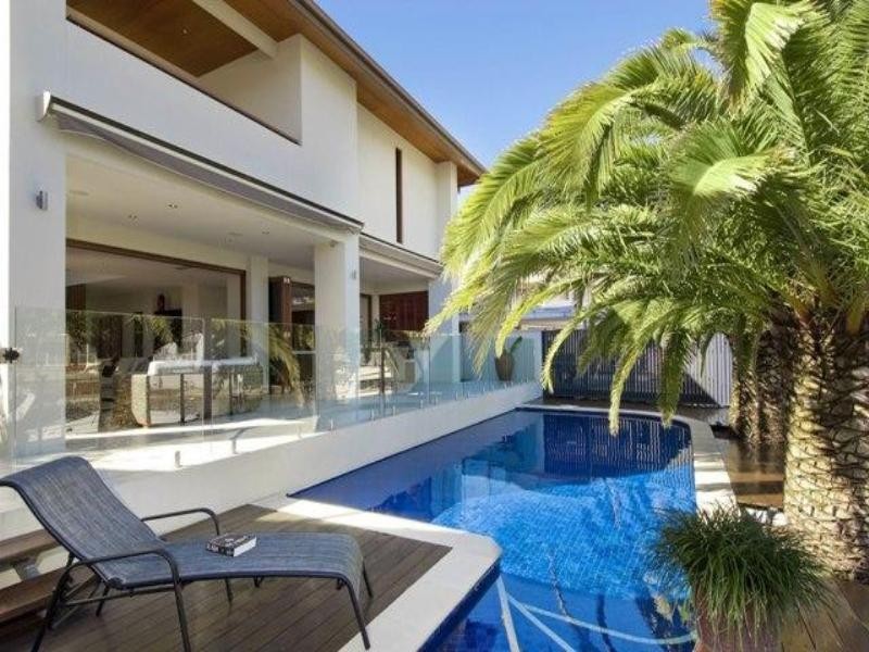 tropical inspired style landscape