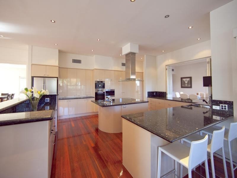 contemporary style kitchen