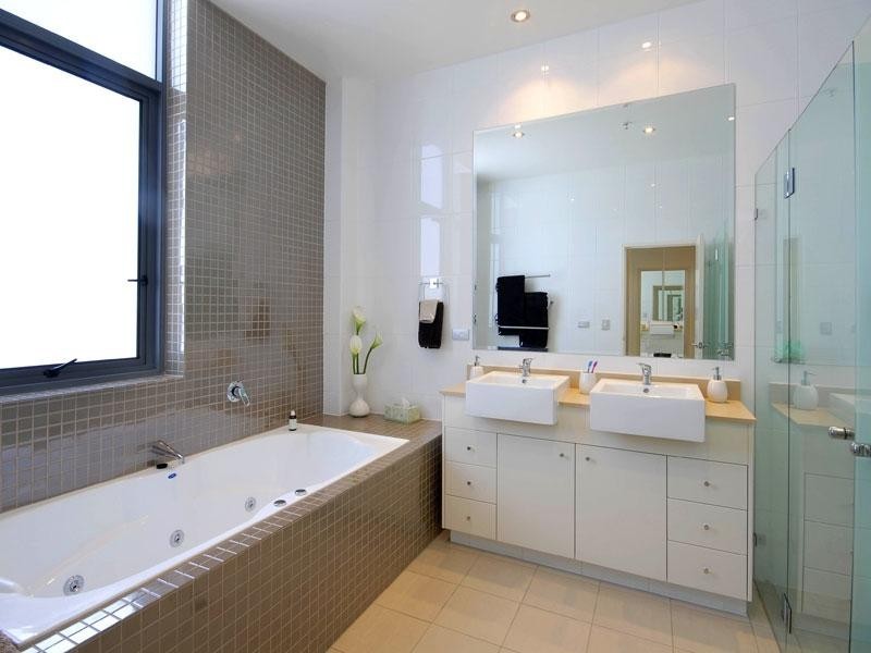 contemporary style bathroom
