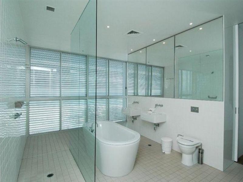 contemporary style bathroom