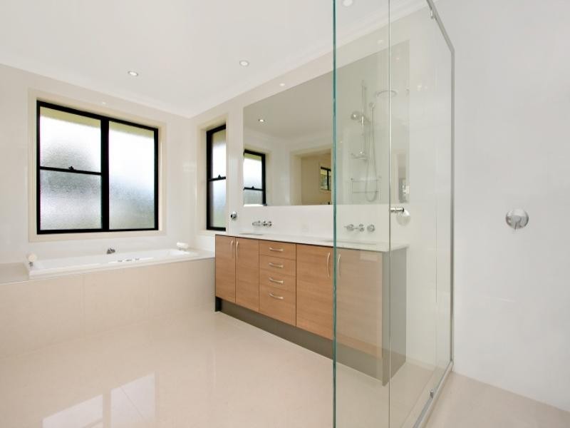 classic style bathroom