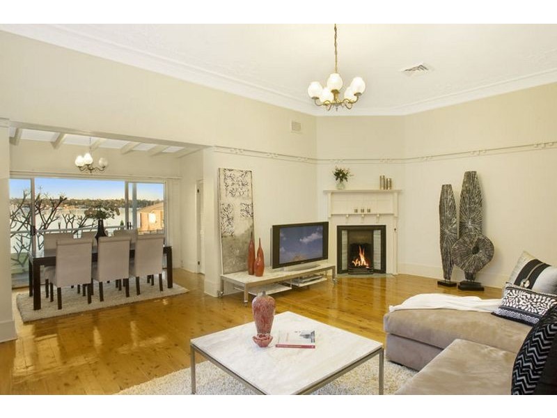 classic style living room