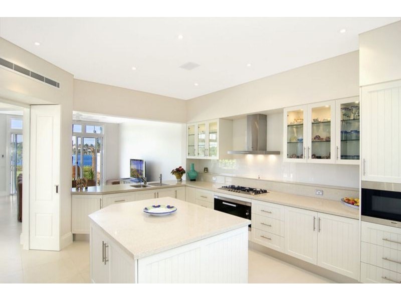 contemporary style kitchen