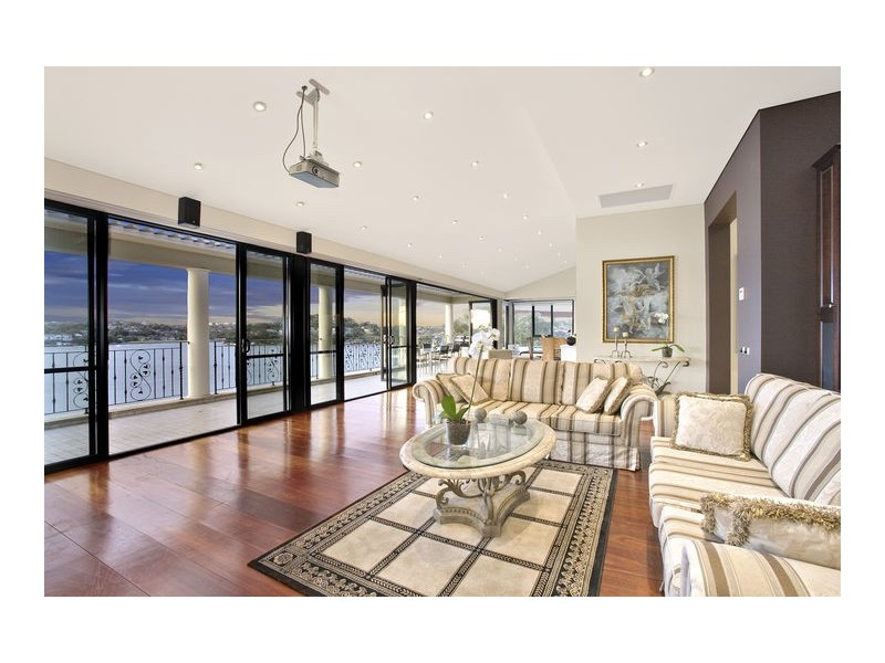 classic style living room