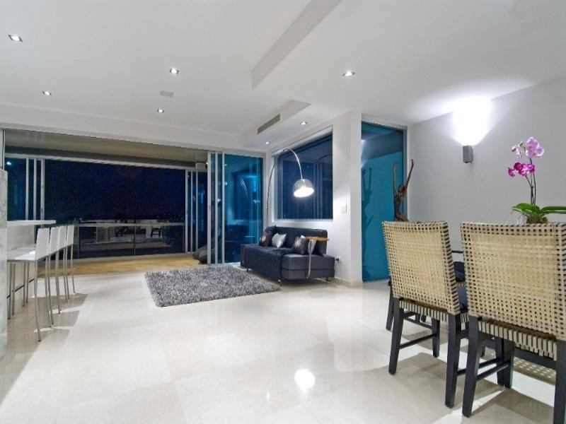 contemporary style living room