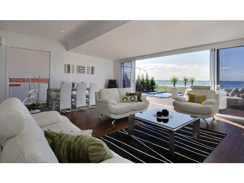 contemporary style living room