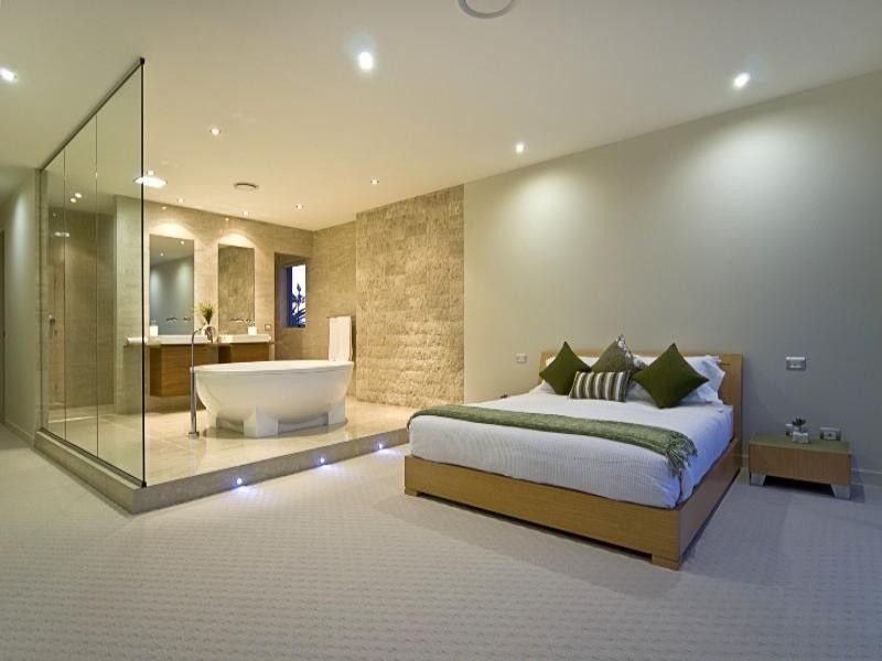 contemporary style bedroom