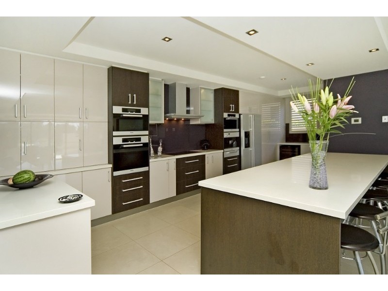 contemporary style kitchen