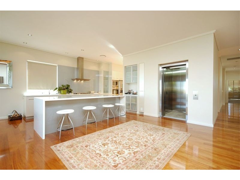 contemporary style kitchen