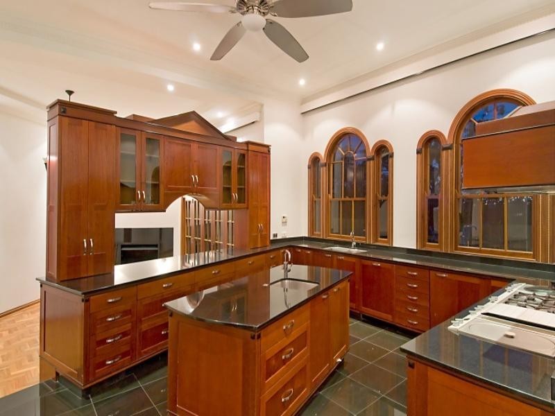 classic style kitchen