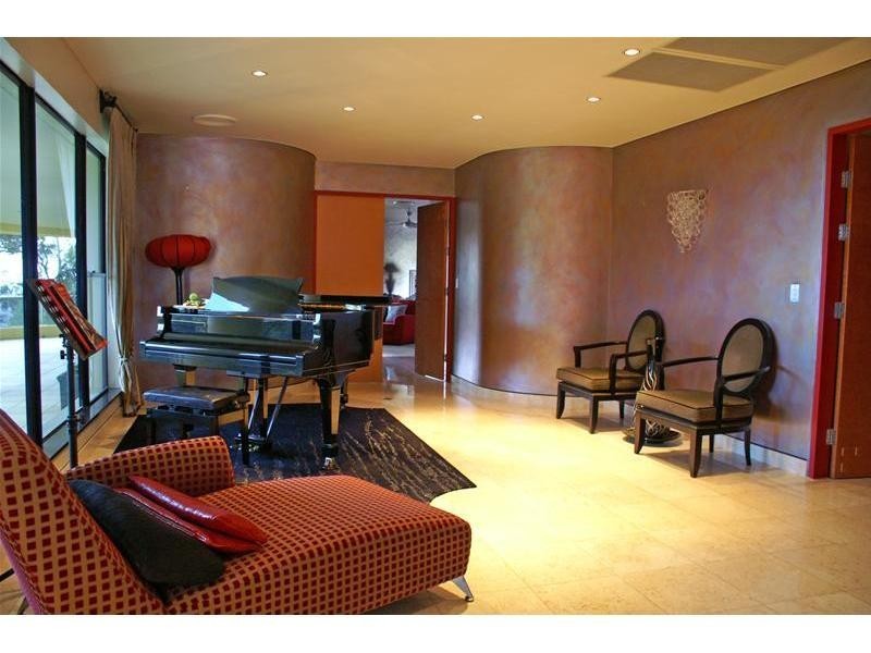 classic style living room