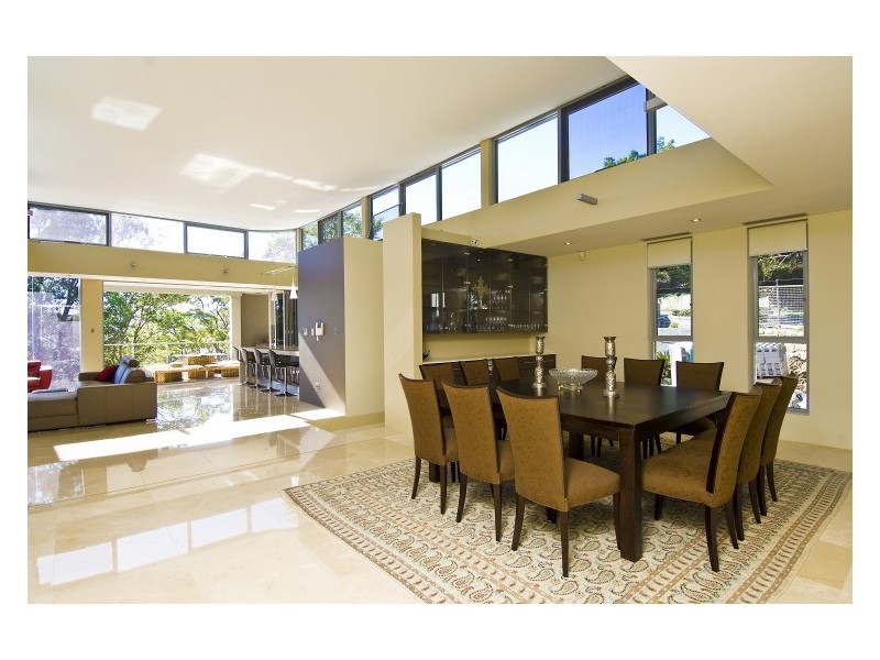classic style dining room