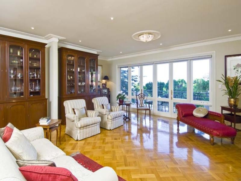 classic style living room