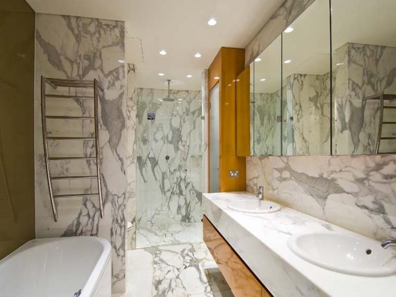 contemporary style bathroom