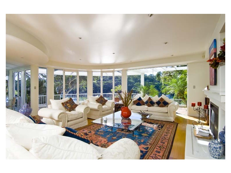 classic style living room