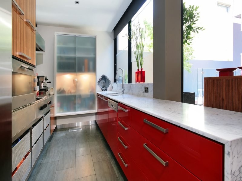 contemporary style kitchen