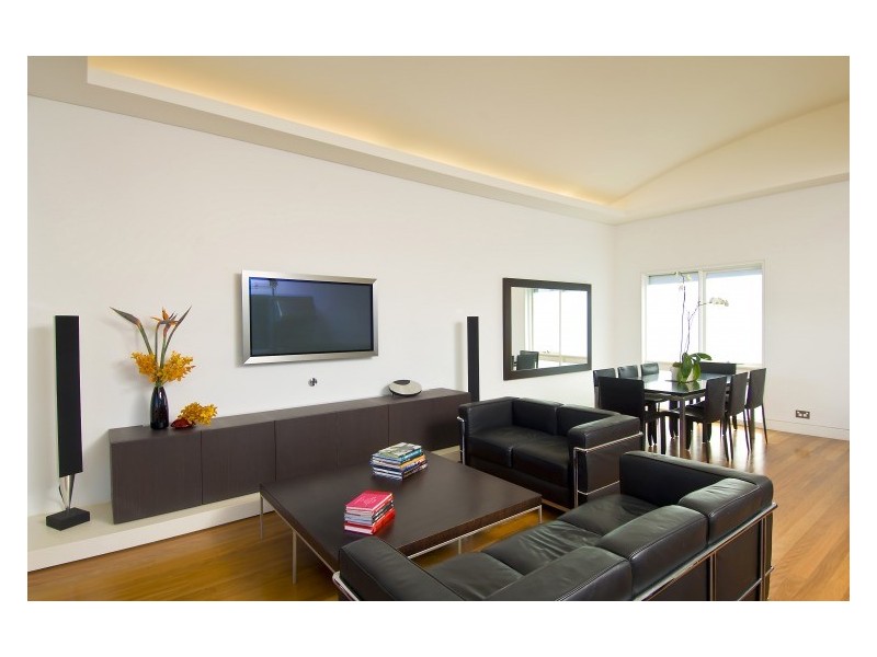 contemporary style living room