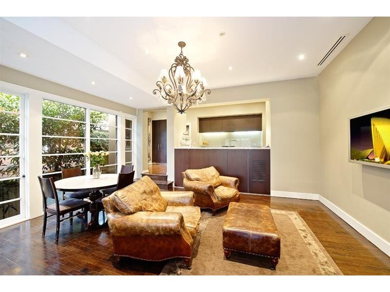 classic style living room