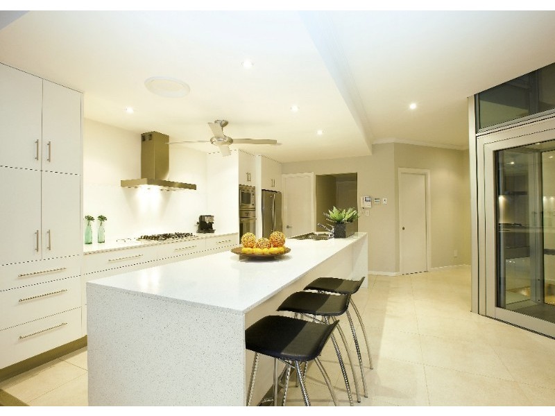 contemporary style kitchen