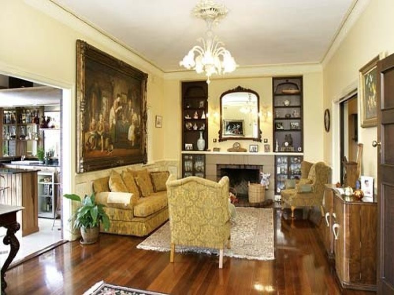 classic style living room