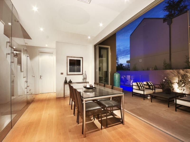 contemporary style dining room