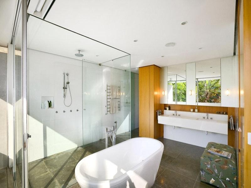 contemporary style bathroom