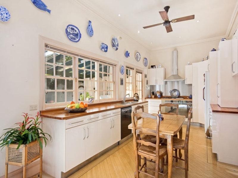 classic style kitchen