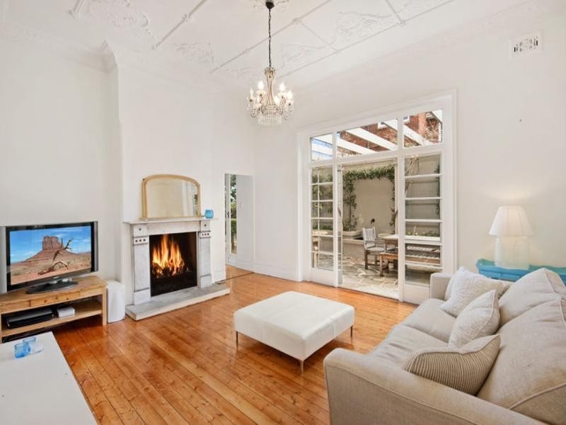 classic style living room