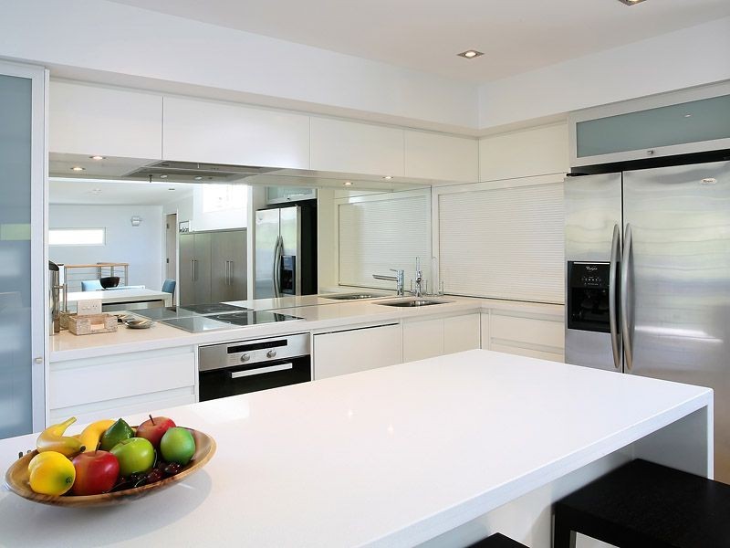 contemporary style kitchen